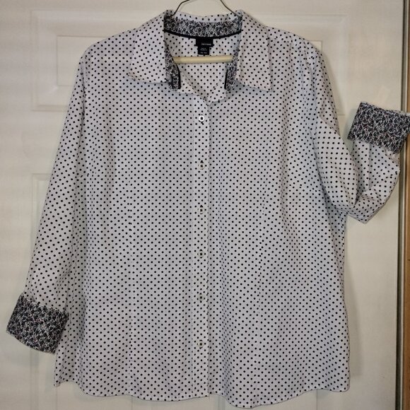 Basic Editions Tops - Basic Editions Polka Dot & Paisley long sleeve button up tunic 2X